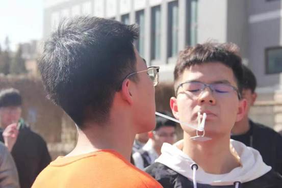 说明: 00ea878e7cd31045f0f93e6867def01