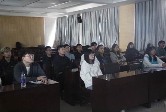 说明: 1a05f7d3e1e9f11e289905ed76bbdb7